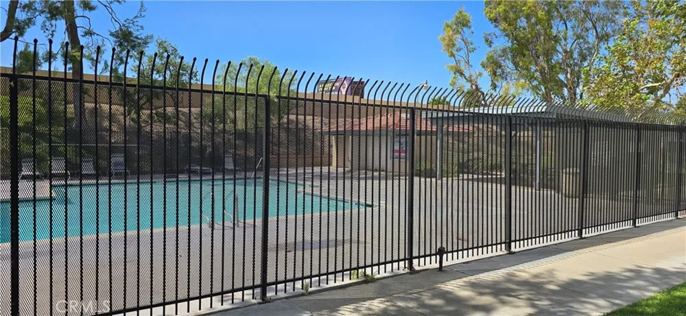 1961 Overland Colton, CA 92324