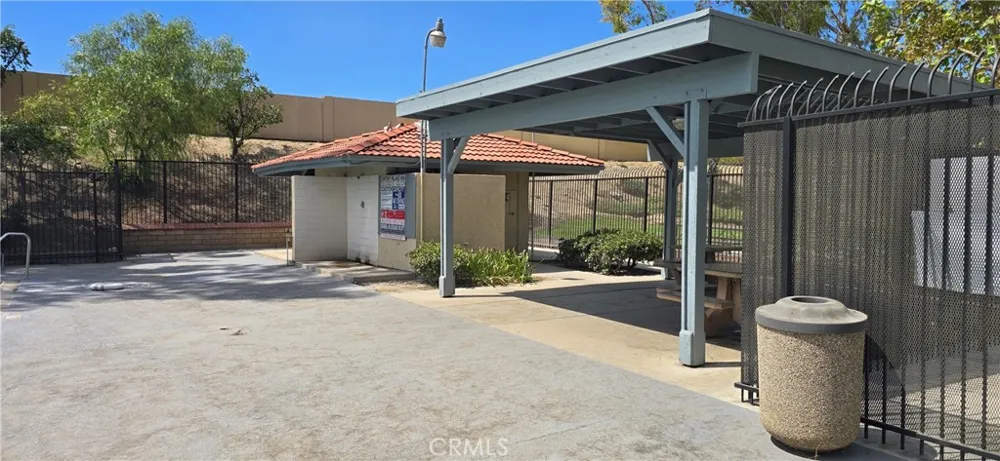 1961 Overland Colton, CA 92324