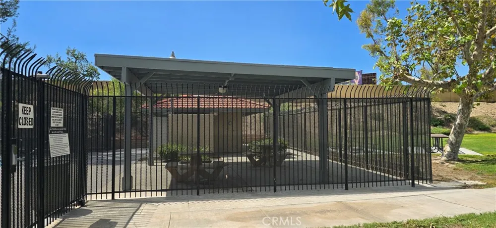1961 Overland Colton, CA 92324