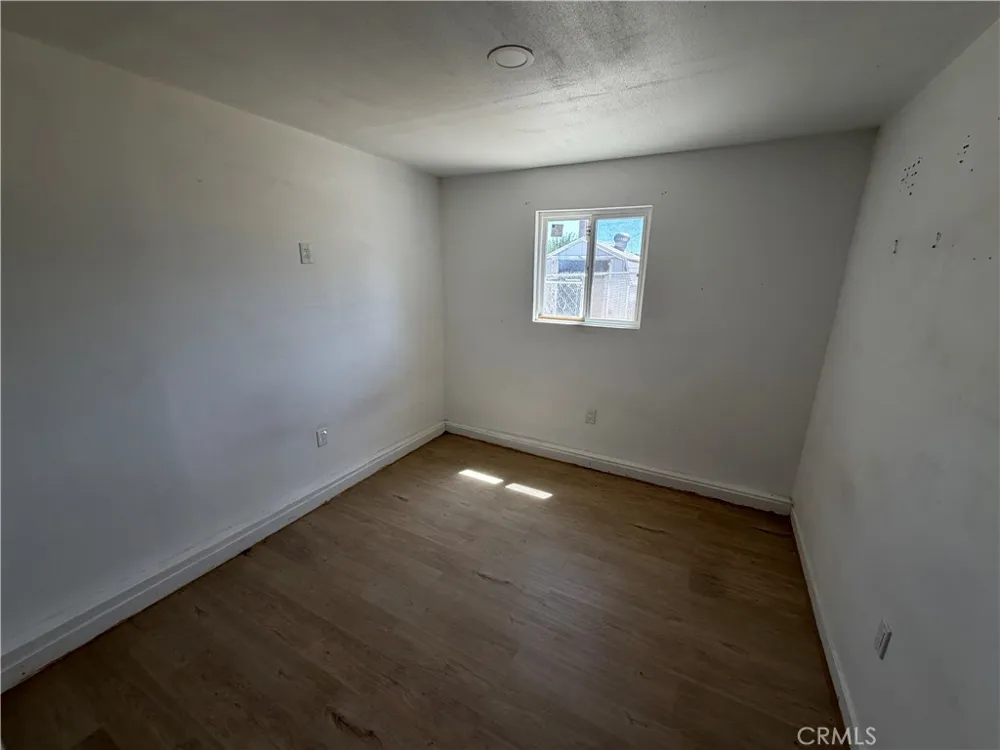 1047 W Avenue H6 Lancaster, CA 93534