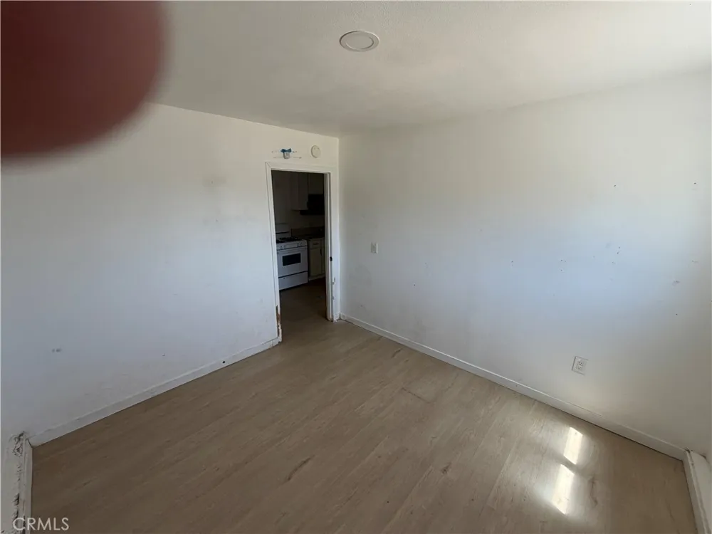 1047 W Avenue H6 Lancaster, CA 93534