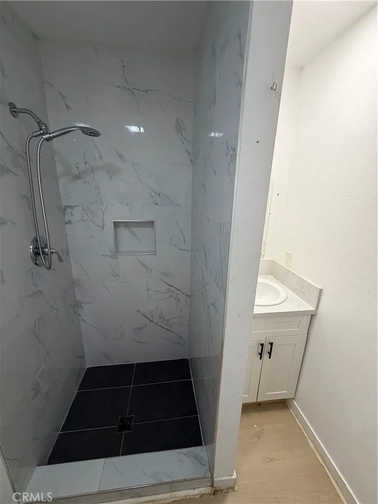 1047 W Avenue H6 Lancaster, CA 93534