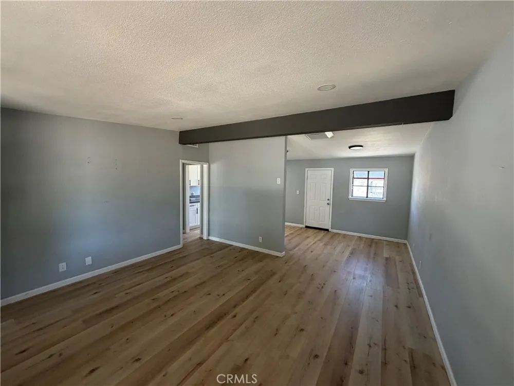 1047 W Avenue H6 Lancaster, CA 93534