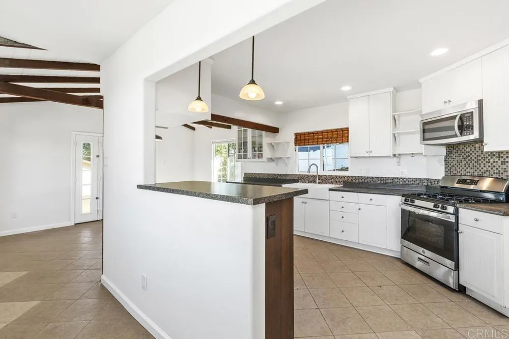 835 Barsby St #Main House Vista, CA 92084