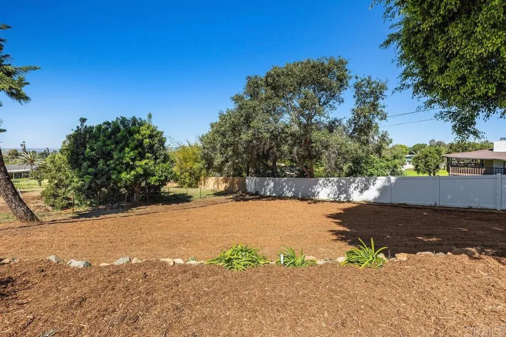 835 Barsby St #Main House Vista, CA 92084