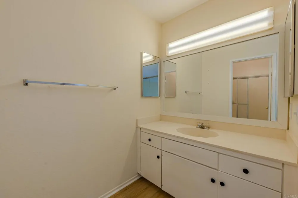 261 Parkside Escondido, CA 92026