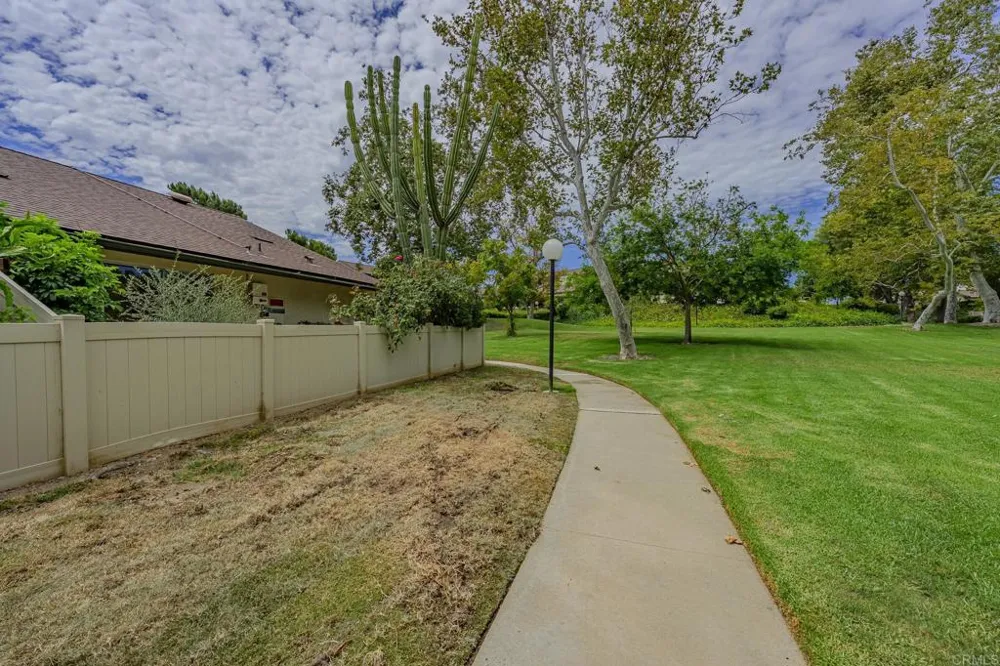 261 Parkside Escondido, CA 92026