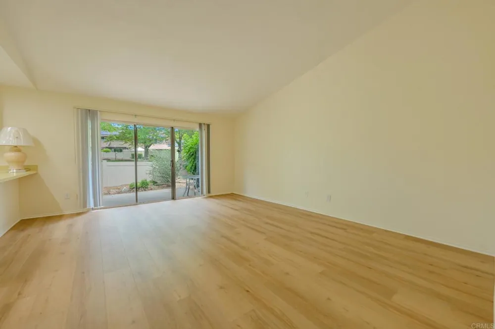 261 Parkside Escondido, CA 92026