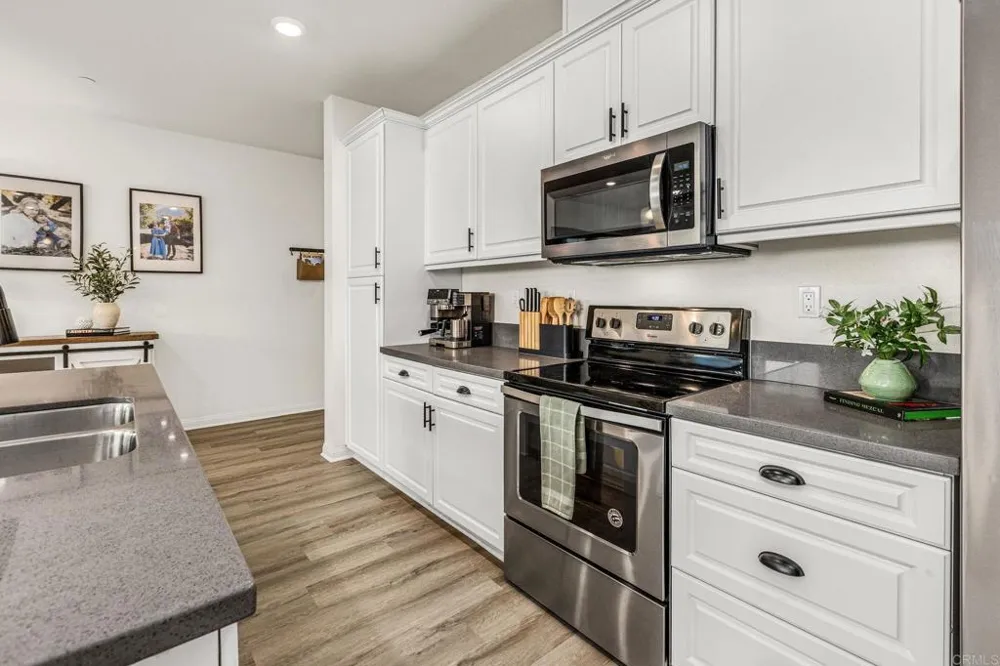 1374 Palo Verde Vista, CA 92083