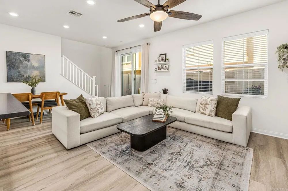 1374 Palo Verde Vista, CA 92083