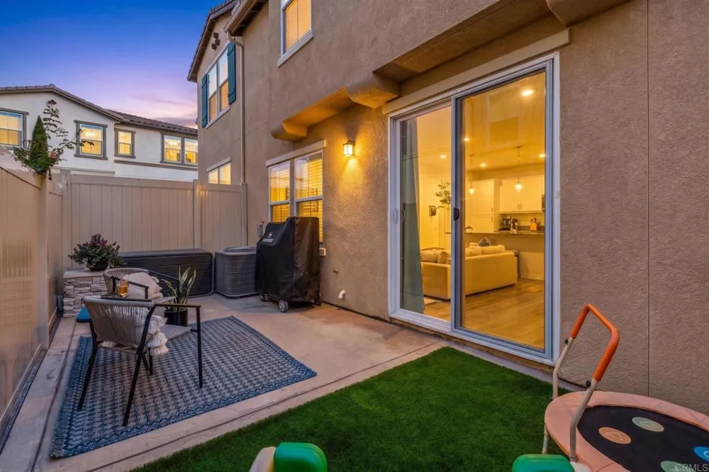 1374 Palo Verde Vista, CA 92083