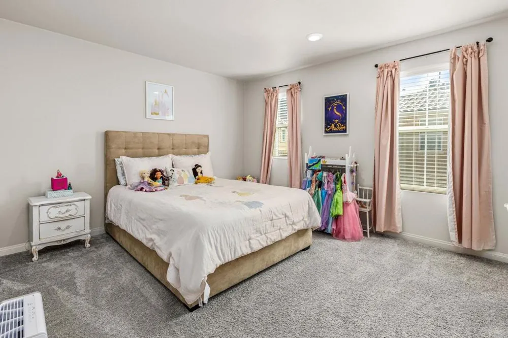 1374 Palo Verde Vista, CA 92083