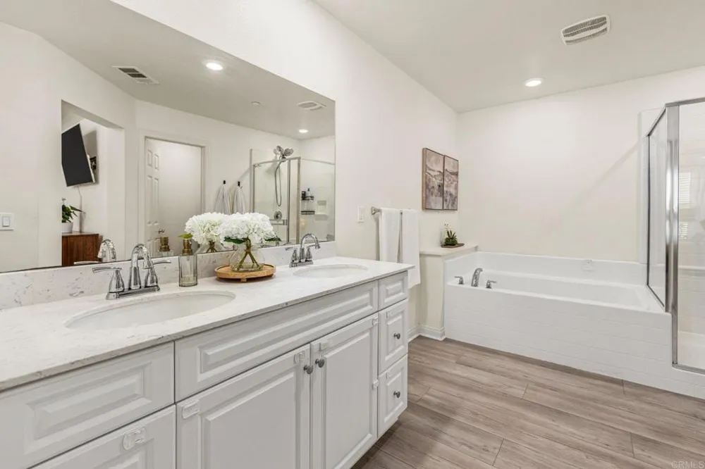 1374 Palo Verde Vista, CA 92083