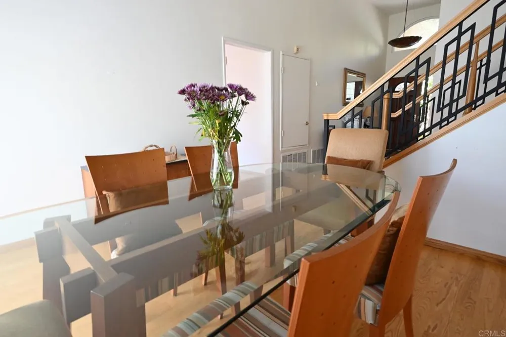 1881 Caminito Velez La Jolla, CA 92037