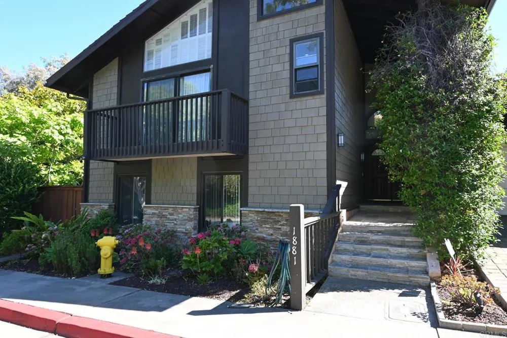 1881 Caminito Velez La Jolla, CA 92037