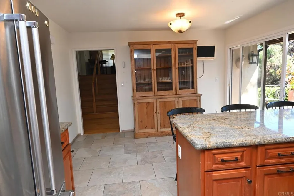 1881 Caminito Velez La Jolla, CA 92037