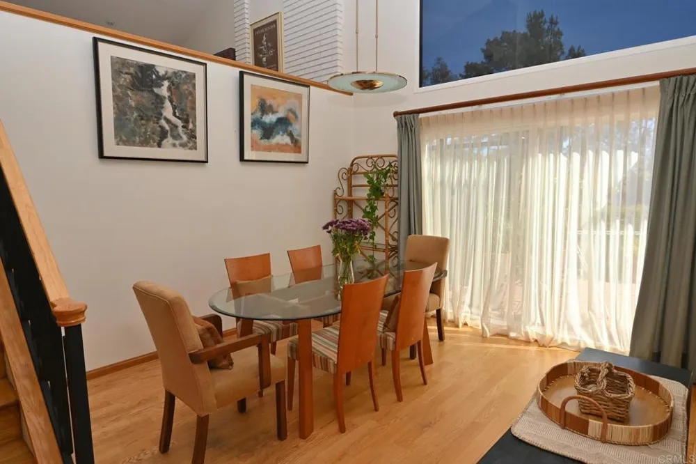 1881 Caminito Velez La Jolla, CA 92037