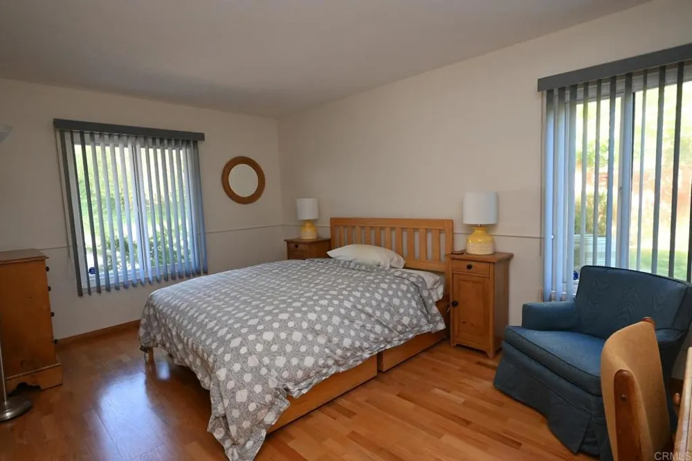 1881 Caminito Velez La Jolla, CA 92037