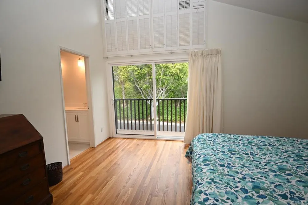 1881 Caminito Velez La Jolla, CA 92037