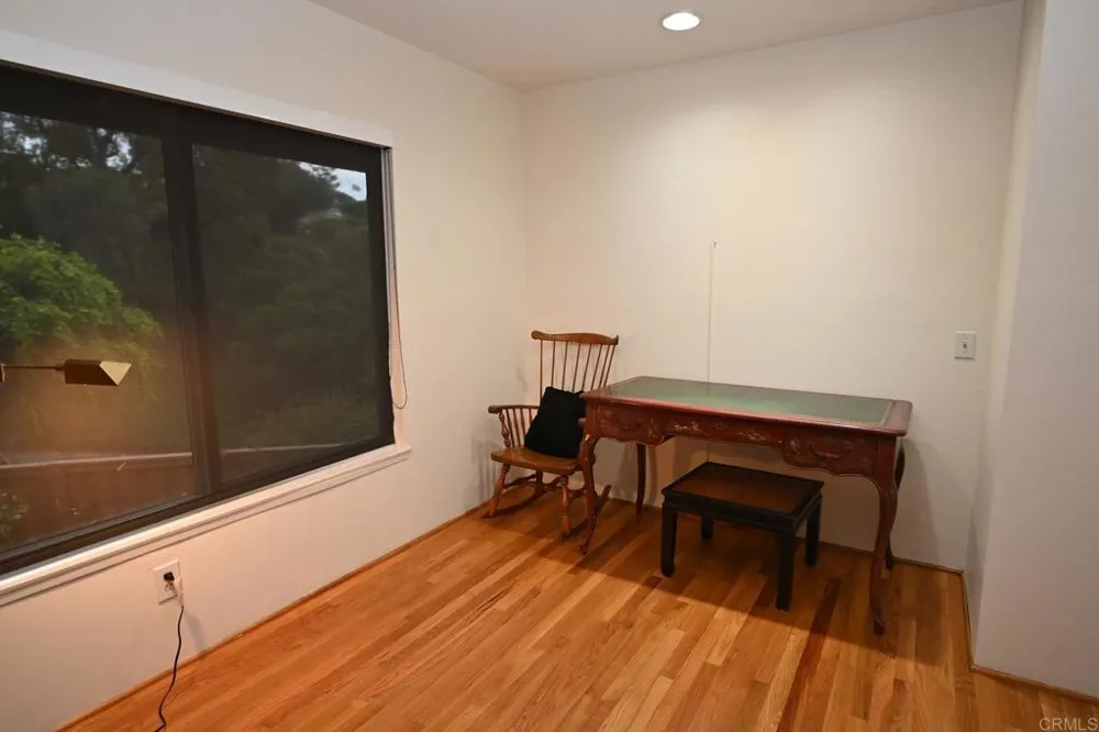 1881 Caminito Velez La Jolla, CA 92037