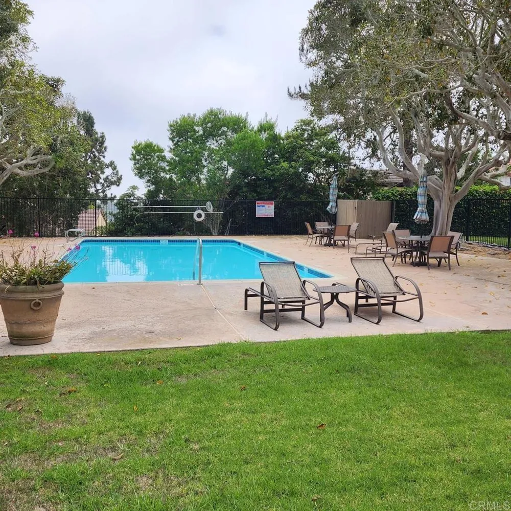 1881 Caminito Velez La Jolla, CA 92037