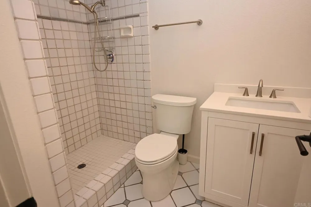 1881 Caminito Velez La Jolla, CA 92037
