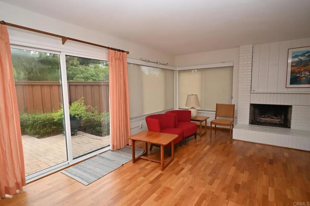 1881 Caminito Velez La Jolla, CA 92037