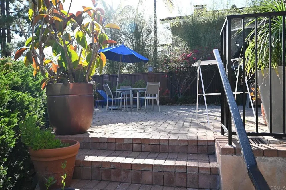 1881 Caminito Velez La Jolla, CA 92037