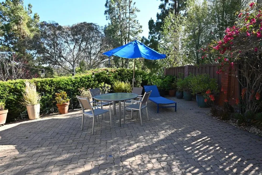 1881 Caminito Velez La Jolla, CA 92037