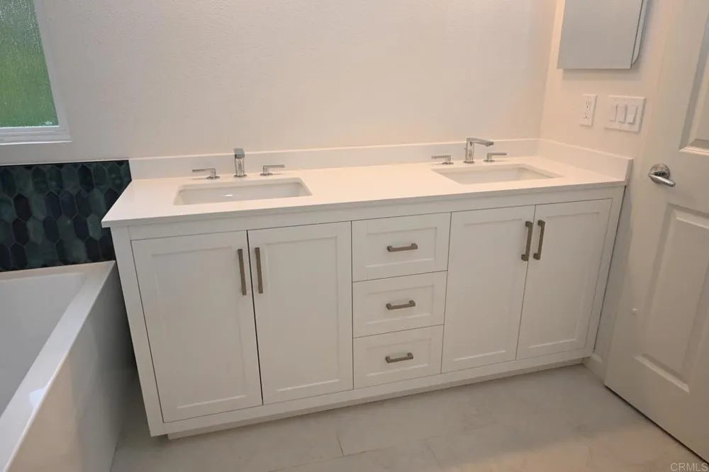 1881 Caminito Velez La Jolla, CA 92037