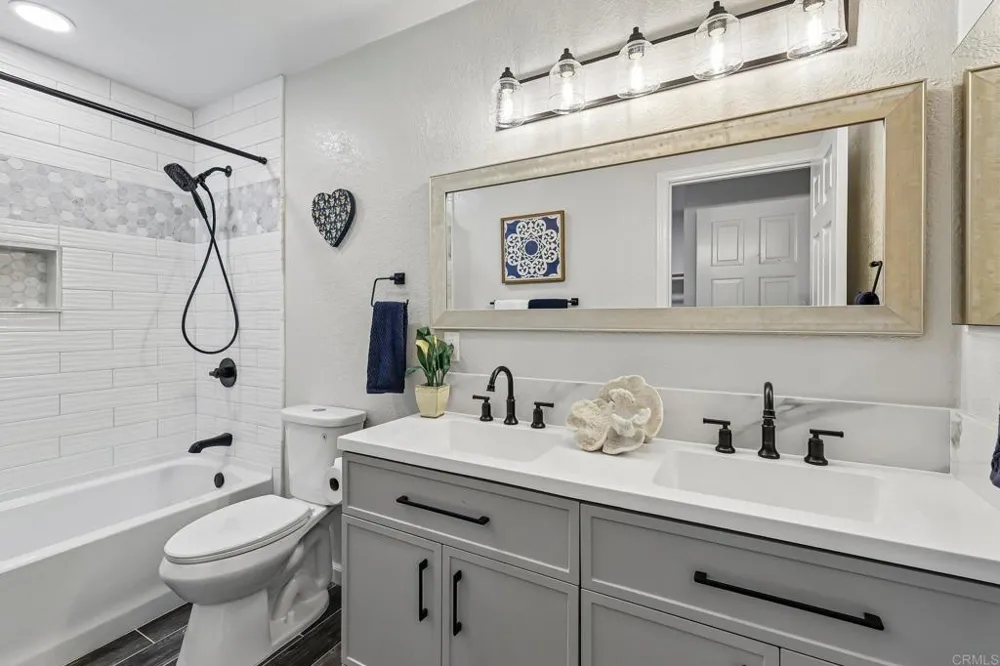 32078 Del Cielo Oeste Bonsall, CA 92003