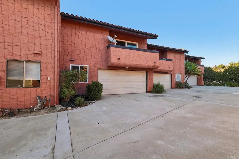 32078 Del Cielo Oeste Bonsall, CA 92003