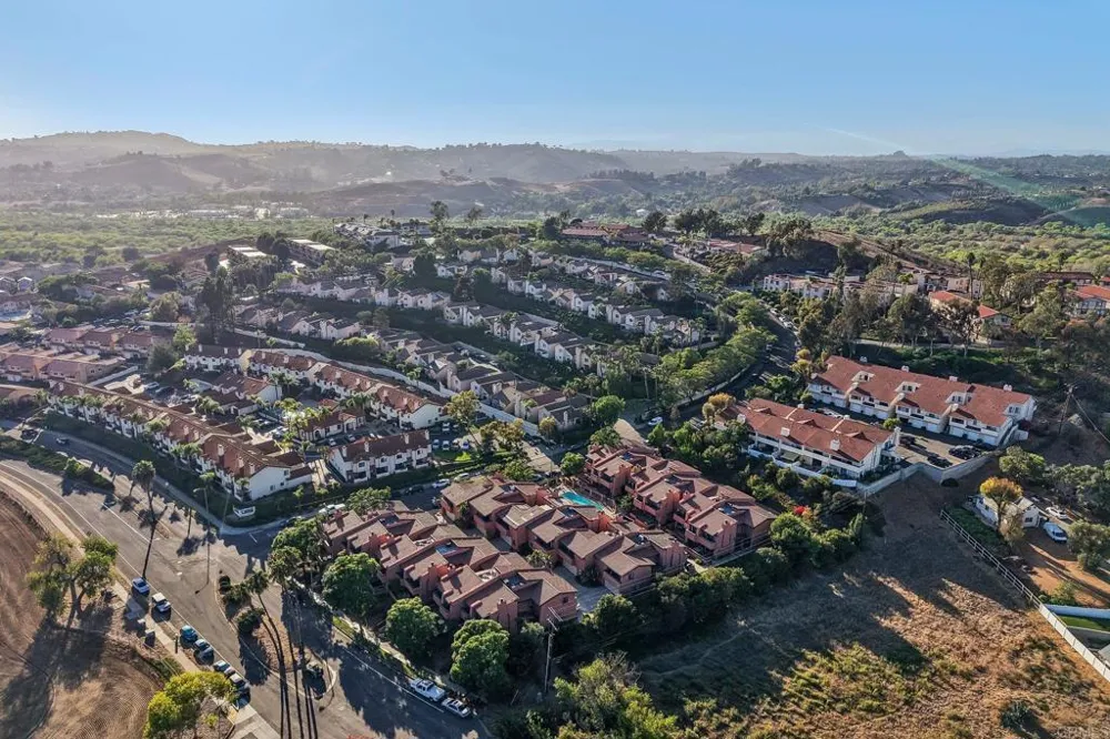 32078 Del Cielo Oeste Bonsall, CA 92003