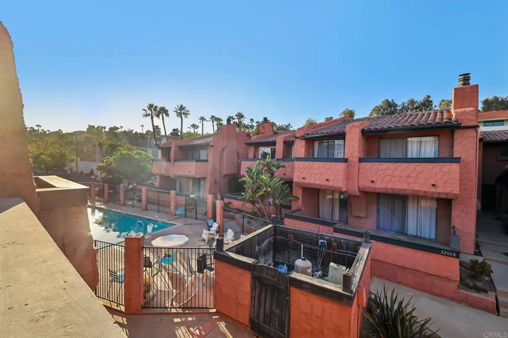 32078 Del Cielo Oeste Bonsall, CA 92003