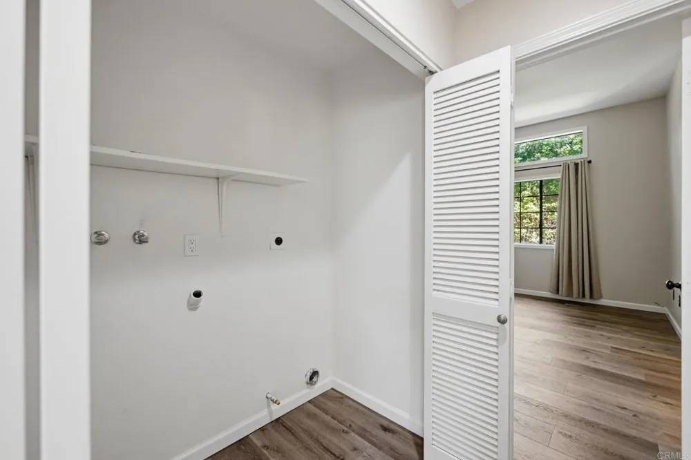 3534 Ridgewood Way Carlsbad, CA 92010
