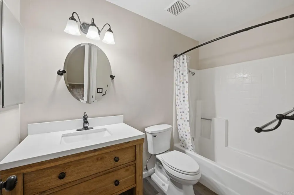 3534 Ridgewood Way Carlsbad, CA 92010
