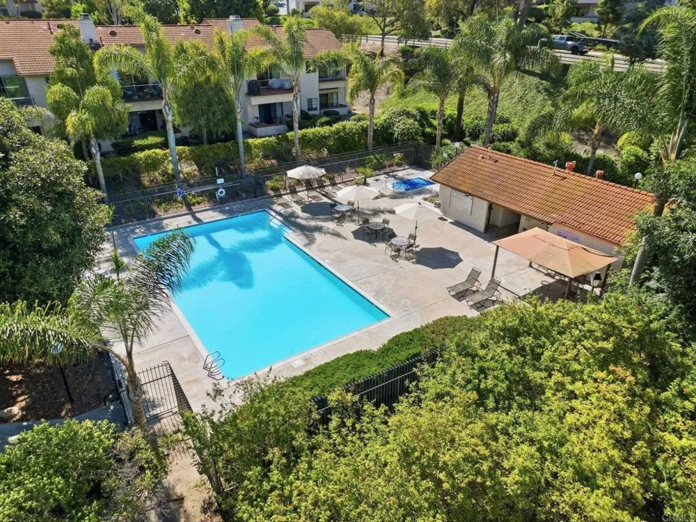 3534 Ridgewood Way Carlsbad, CA 92010