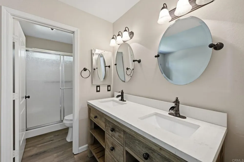 3534 Ridgewood Way Carlsbad, CA 92010