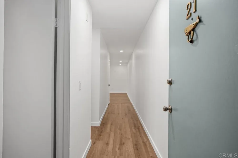 424 Stratford Court #A21 Del Mar, CA 92014