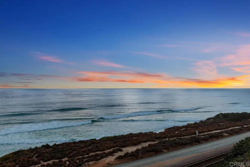 424 Stratford Court #A21 Del Mar, CA 92014