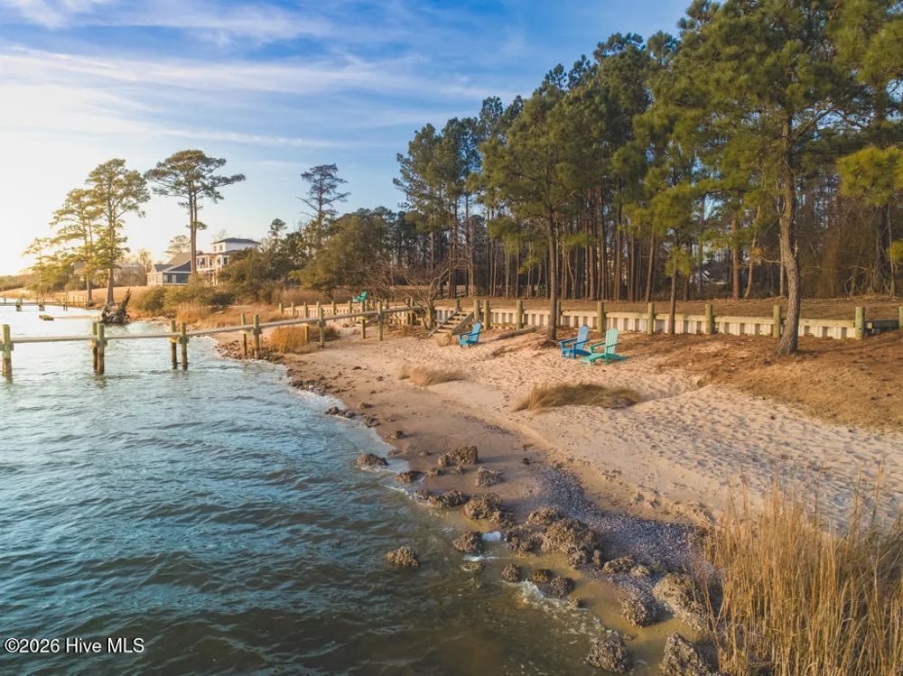 289 S Brightleaf Drive Minnesott Beach, NC 28510