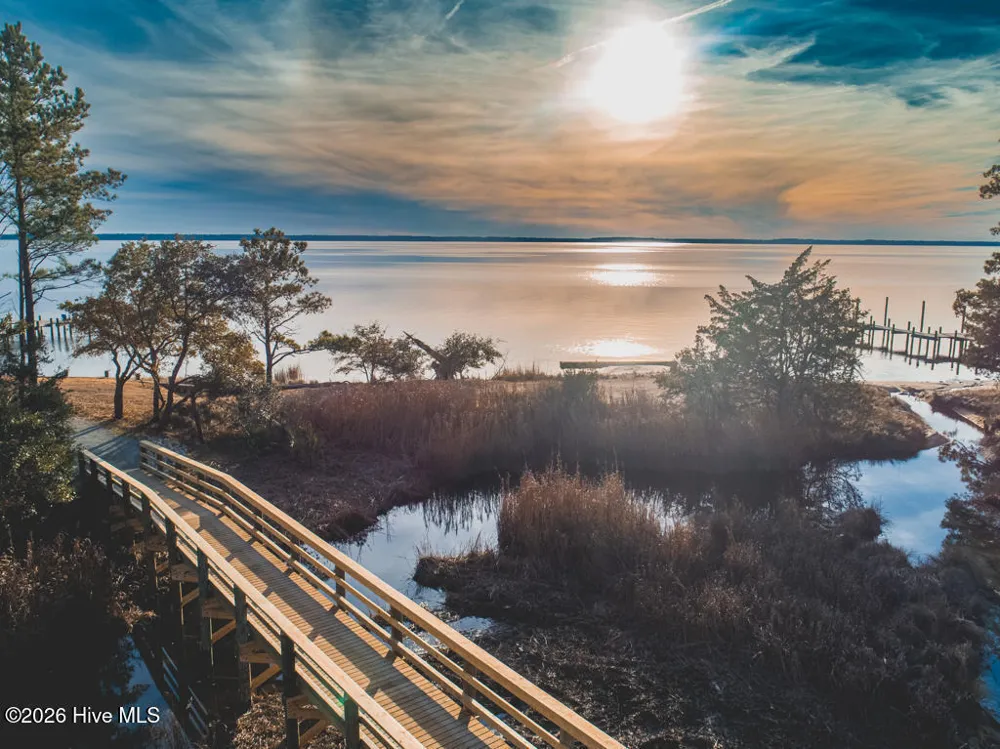 289 S Brightleaf Drive Minnesott Beach, NC 28510
