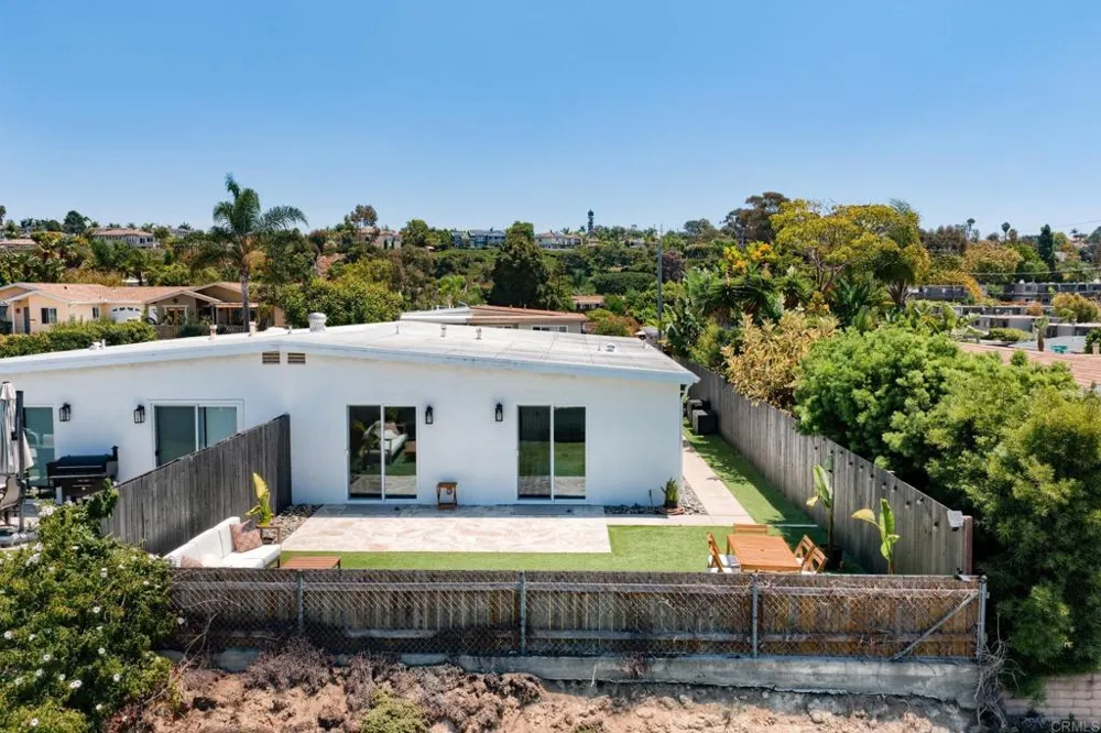 212 Gloxina St Encinitas, CA 92024