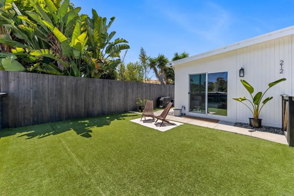 212 Gloxina St Encinitas, CA 92024