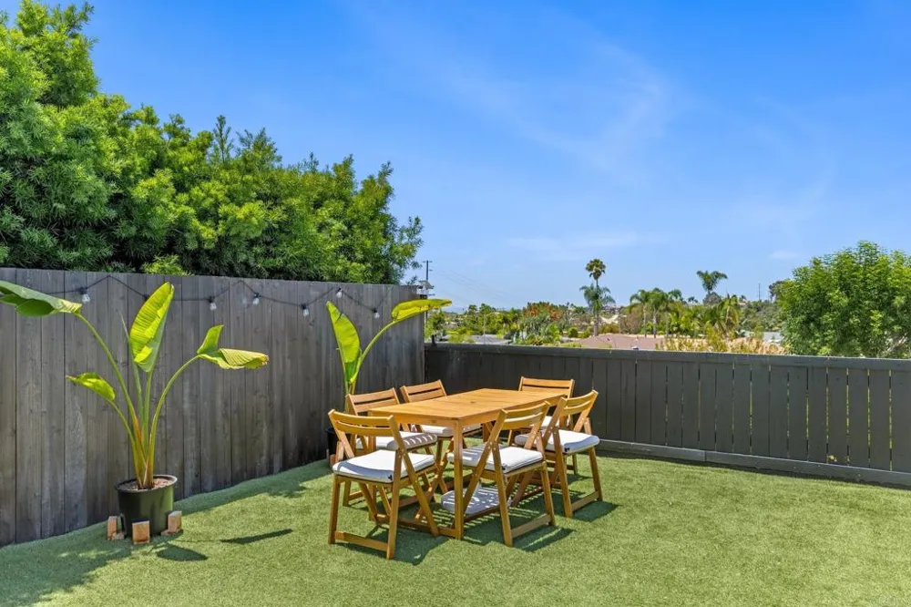 212 Gloxina St Encinitas, CA 92024