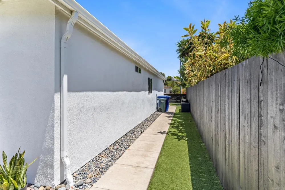 212 Gloxina St Encinitas, CA 92024