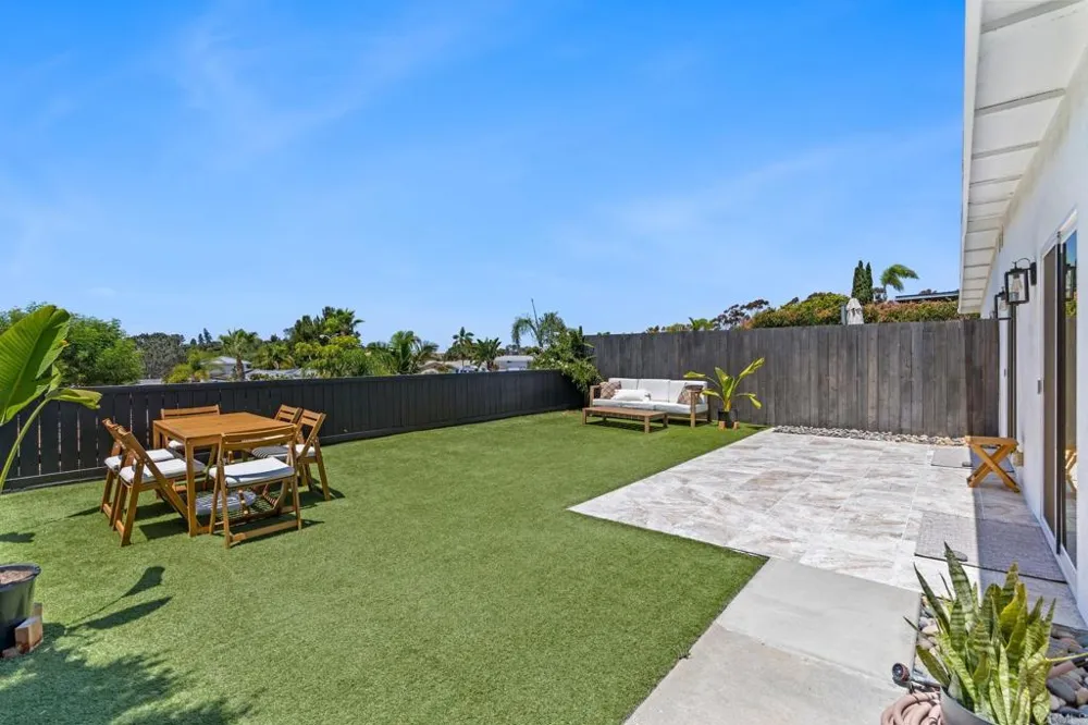 212 Gloxina St Encinitas, CA 92024
