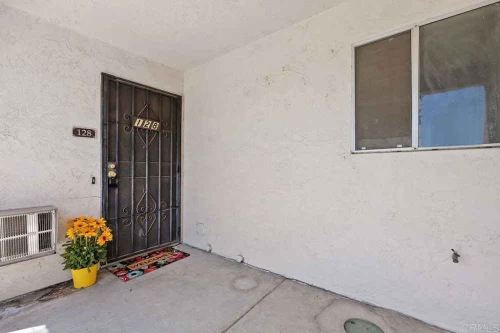 128 Candice Place Vista, CA 92083
