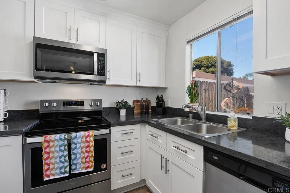128 Candice Place Vista, CA 92083