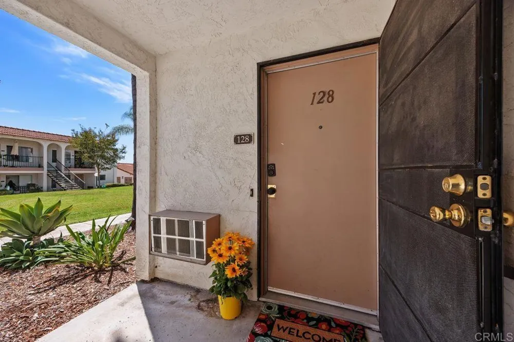 128 Candice Place Vista, CA 92083